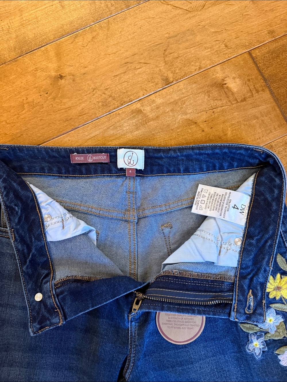 Driftwood Kylee Sunflower Bootcut Jeans 🌻 - Picture 7 of 12